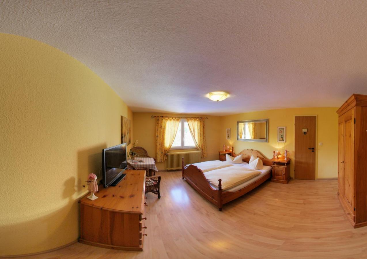 Hotel Merkurwald - Restaurant Wolpertinger Baden-Baden Eksteriør billede